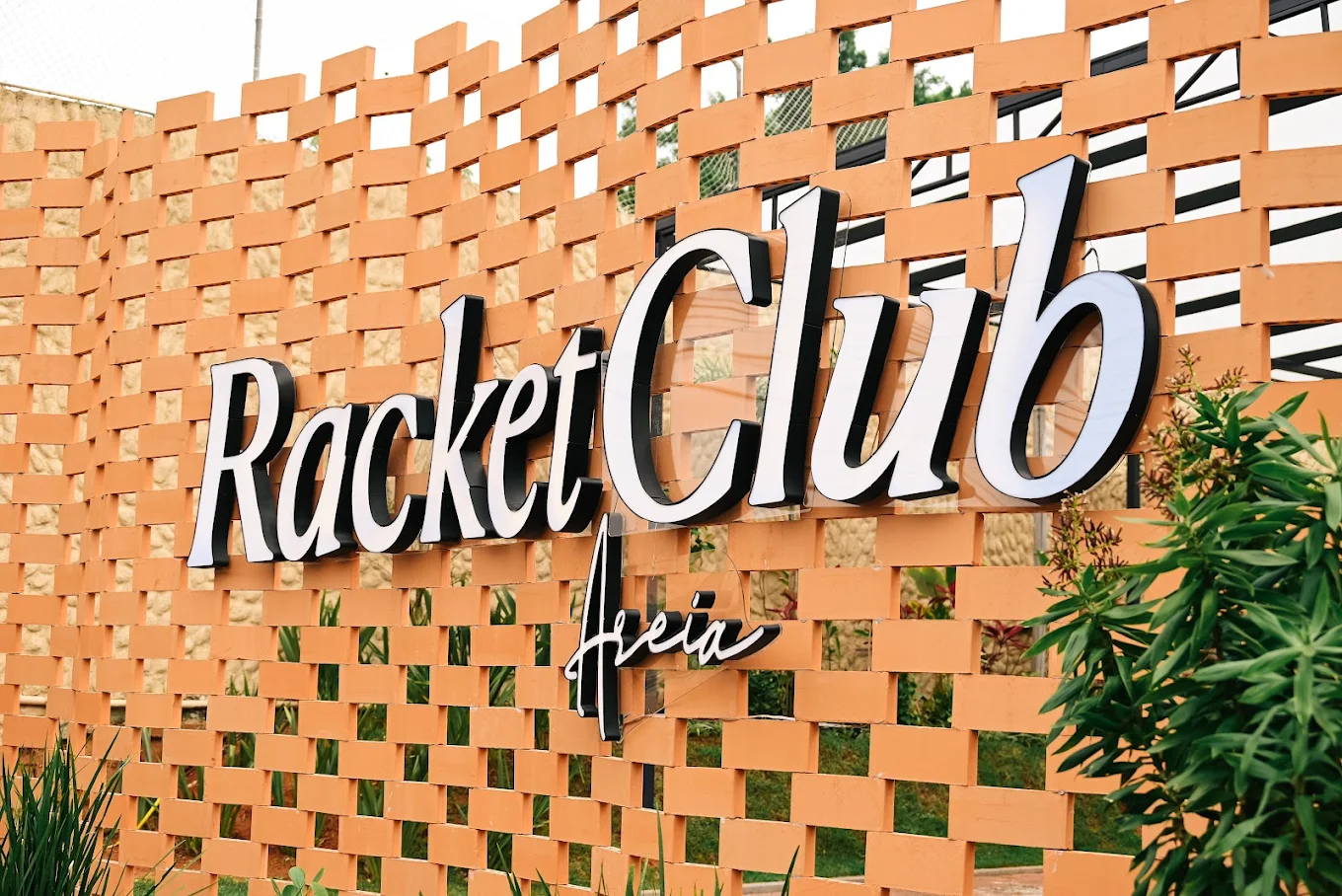 Entrada do Racket Club